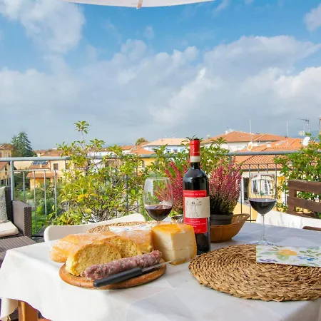 Apartamento La Rondine - Luu280 By Interhome *