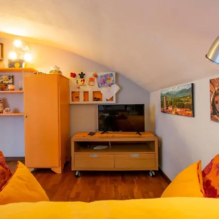 La Rondine - Luu280 By Interhome *
